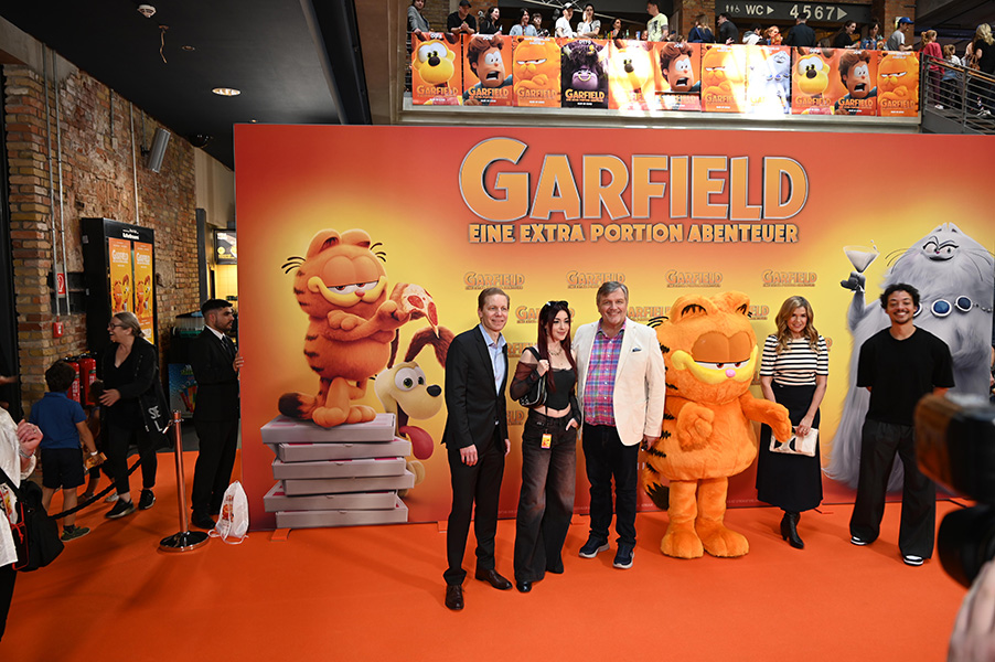 Sabrina auf der Premiere von GARFIELD - EINE EXTRAPORTION ABENTEUER in Berlin