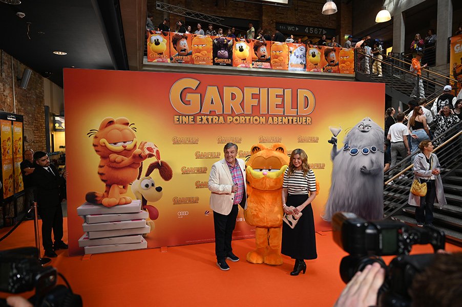 Sabrina auf der Premiere von GARFIELD - EINE EXTRAPORTION ABENTEUER in Berlin
