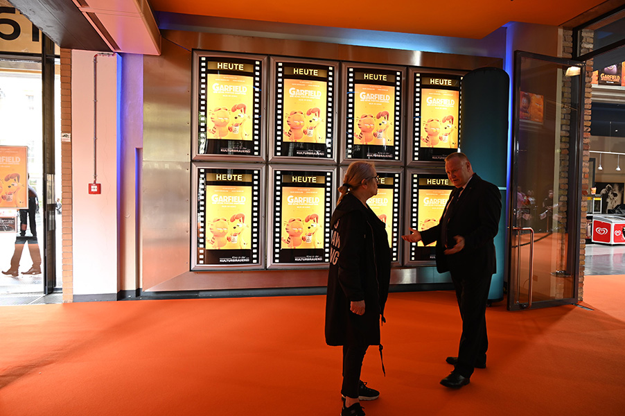 Sabrina auf der Premiere von GARFIELD - EINE EXTRAPORTION ABENTEUER in Berlin