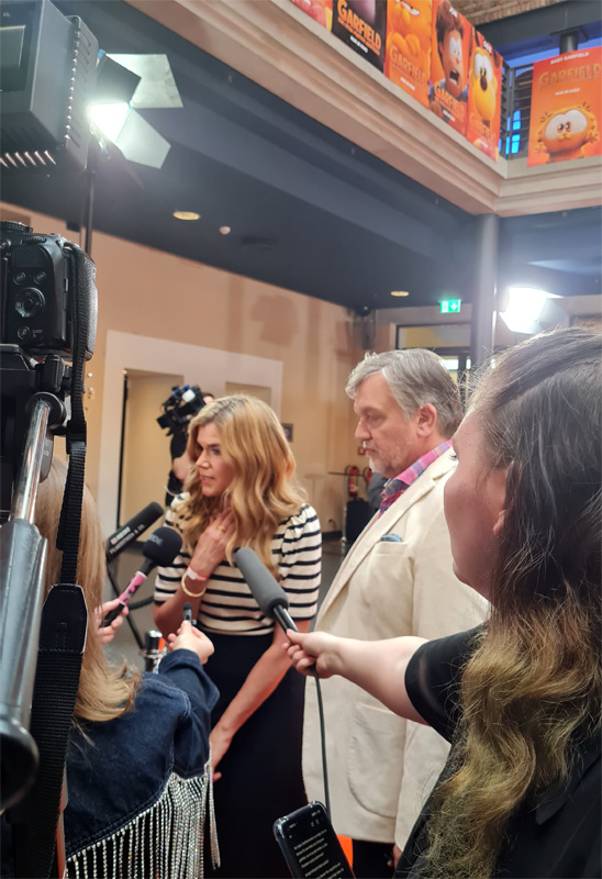 Sabrina auf der Premiere von GARFIELD - EINE EXTRAPORTION ABENTEUER in Berlin