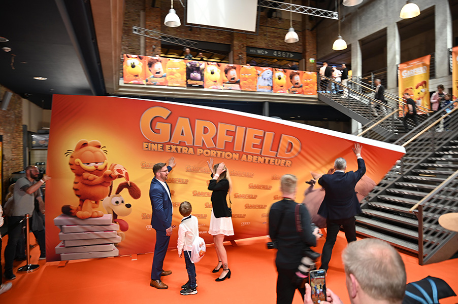 Sabrina auf der Premiere von GARFIELD - EINE EXTRAPORTION ABENTEUER in Berlin